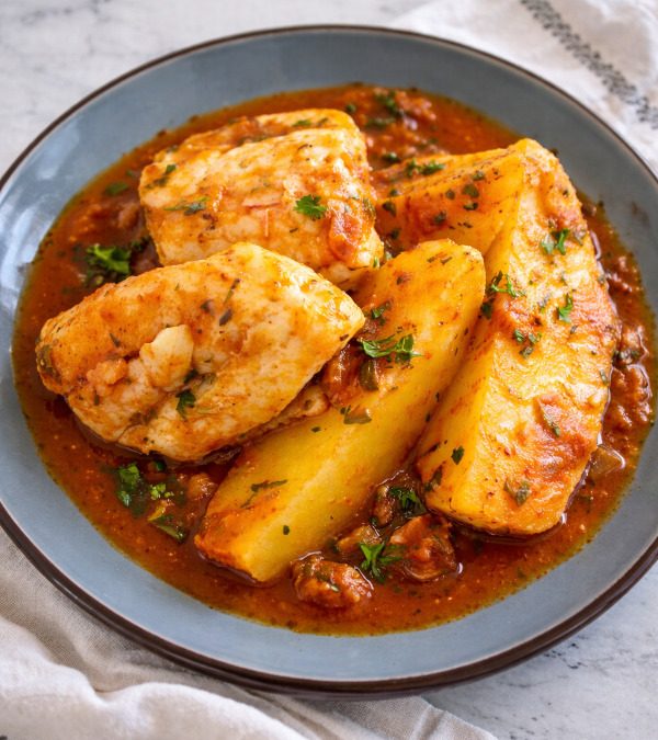 Peste aghiorit cu cartofi